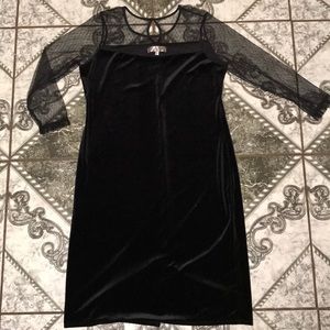 XL sheer sleeved, faux velvet, black dress.